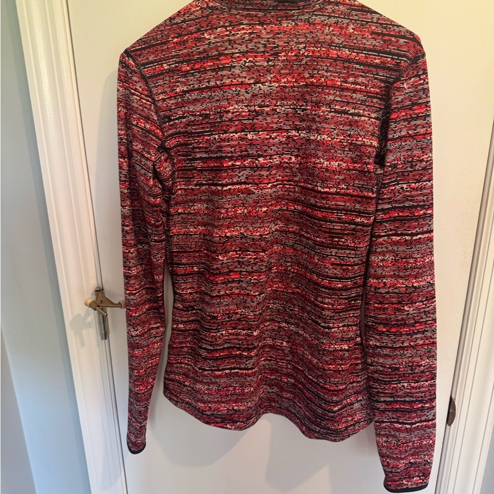 Nike Pro Dri-FIT Red and Black Top, medium - Picture 7 of 7